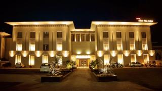 Silver Palm Hotel & Resorts - 0