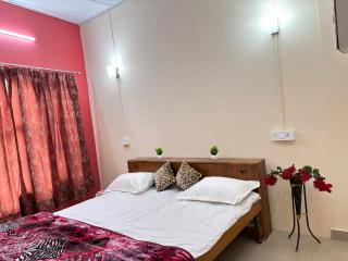 Homely Hideout - Pālampur - 4