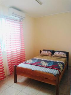 Fiesta Orange Apartment 2 in Saint Georges - Saint Georgeʼs - 4