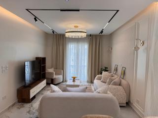 Luxury Penthouse apartment Mountain View Hyde park 3 master bedrooms ماونتن فيو هايد بارك شقة فاخرة - 2