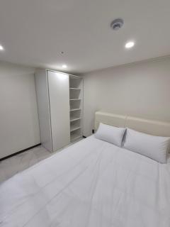 Comfortable house, new building, Dongdaemun History & Culture Park Station - Seul - 4