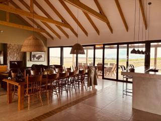 Hermanus - Escape Wines - House on working wine farm - Lake Marina - 7