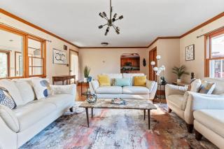 HV Spacious Retreat sleeps 13 with pool and hot tub - Poughkeepsie - 8