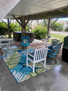 Latitude adjustment, walk to beach - Myrtle Beach - 9