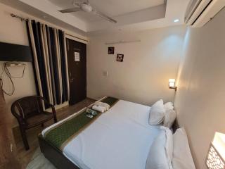 Stay Residency - Green Park Metro Station Gate no - 1 - Neu-Delhi - 7