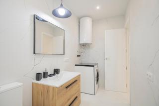 NEW! Stunning modern 2BR apt next to Feria - Sevilla - 5