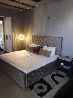 Luxury apartment - Faridabad - 0