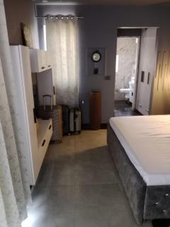 Luxury apartment - Faridabad - 8