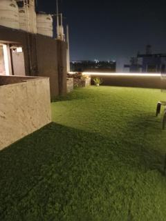 Luxury apartment - Faridabad - 3
