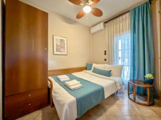 Stavros & Maria's Haus - 1