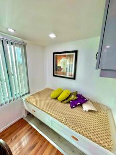 Entire Condo loft in Mandaluyong - Manila - 6