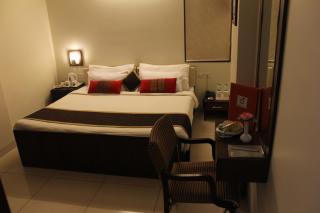 Hotel R K Palace - Simple Stay Royal Comfort - Jaipur - 1