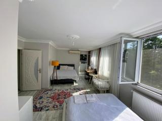 The closest hotel to the airport, including breakfast, the cheapest hotel - Arnavutköy - 1