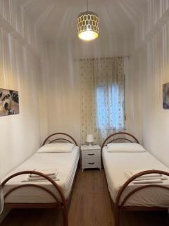 Edlira Apartments - Durazzo - 1