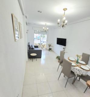 Apartment with queensize bed, Wifi, AC, 5 min walk to the beach - 3