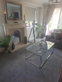 Stunning Fir Trees Corner 3 bedroom detached Executive house with free drive way parking for 2 vehicles 1 mile from M5 dogs welcome - Worcester - 9