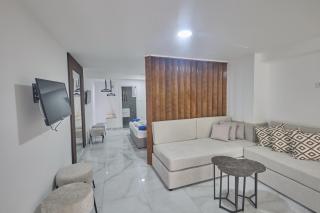 Gold Emerging Villas Ltd Apart 5 - 4