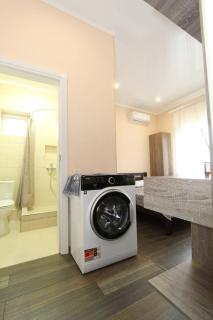 Гостевой дом на 10 Фонтана - 1