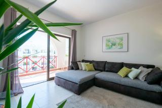 Sunshine Holidays Apartment - Porches - 0