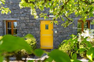Burren Court Lodge - Ballyvaughan - 4