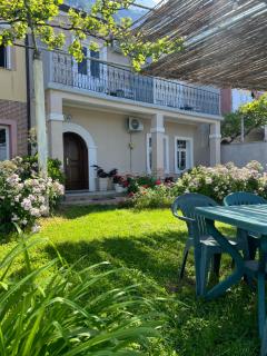 Garden Villa Guni - Krujë - 9