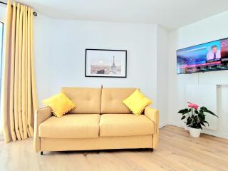 Stylish Stay Near Paris - 850m to Subway RER A - Netflix T1-4P - 8
