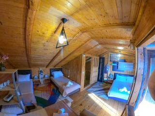 Ada Dream House - Kravlja - 2