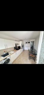 Maisonnette rénovée avec cour, clim et métro à 5 min - 3