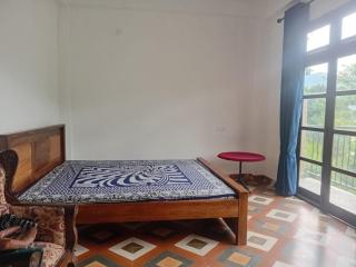 The Papa Resort Ambuluwawa - - 8
