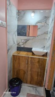 Lezy Panda Homestay - New Hampi - 4