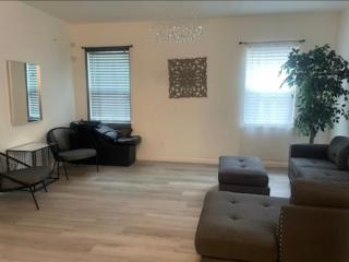 Spacious 4 bedroom 3 bath house! - Stockton - 3