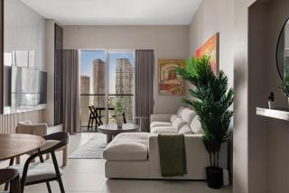 Burj Khalifa View 2 BR Apartment w Parking - 9