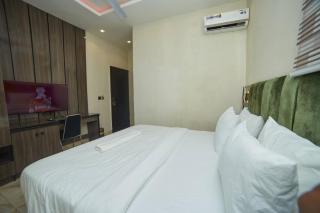 Masters Class Apartments - Mama - 6