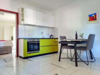 Apartments Nela - Pula - 1