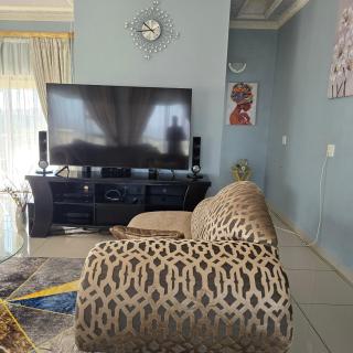 Cosy Villa - 2