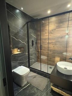Modern Flat, Ideal Location! - Londra - 3