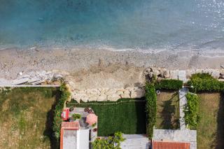Akrogiali BeachFront House - Nea Skioni - 9