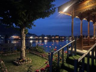 The Badyari Houseboats Group - Srinagar - 3
