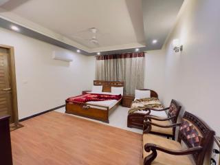 Stay well guest house - Islamabad - 9