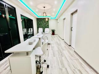 H & H Boutique & SPA - Roodepoort - 1