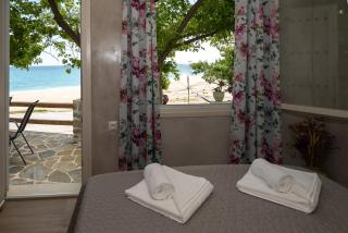 The Sea Rock House - Agii Saranta - 2