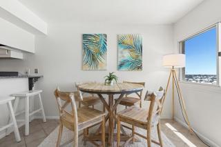 Pinnacle Port, Unit A-709 - 8