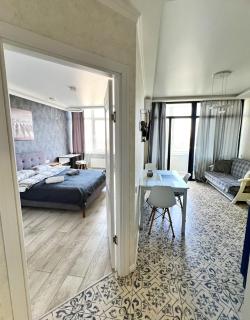 Modern and Vintage Apartment close to Center - Odesa - 8