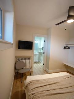 Birch Woods House - Stratford - 3