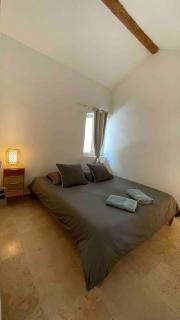 Maison au pied du Luberon avec Piscine Privée et Terrain de Boules - Lourmarin - 3