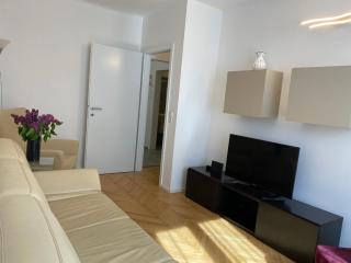 Neueröffnung - Apartment Dietrichsteinplatz - gratis Tiefgaragenplatz - Graz - 2