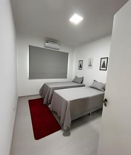 Casa moderna no Jardim Italia - Maringá - 9