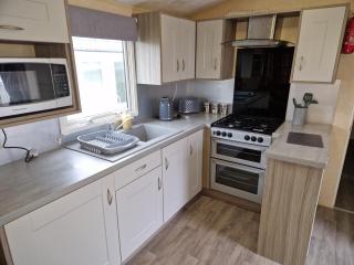 2 bed static - Hull - 5