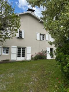 Maison Mirande- Grand gite familial entre mer et montagne tout confort très bien équipé - Guinarthe-Parenties - 0