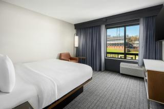 Courtyard by Marriott Chattanooga Downtown - Chattanooga - 2